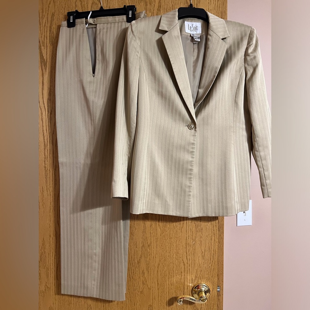 Le Suit Tan Blazer and Pants Set